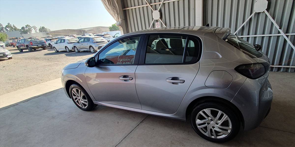 PEUGEOT 208 STYLE PURETECH 75 1.2 - Imagen 13
