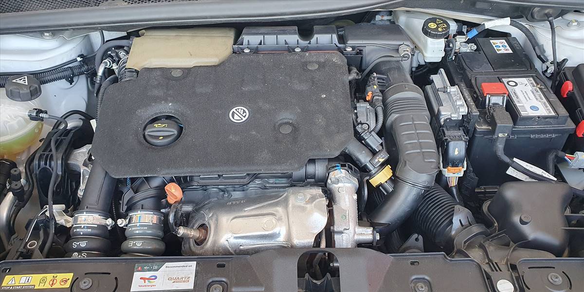 PEUGEOT 2008 BLUE HDI 130 EAT8 1.5 AUT - Imagen 16
