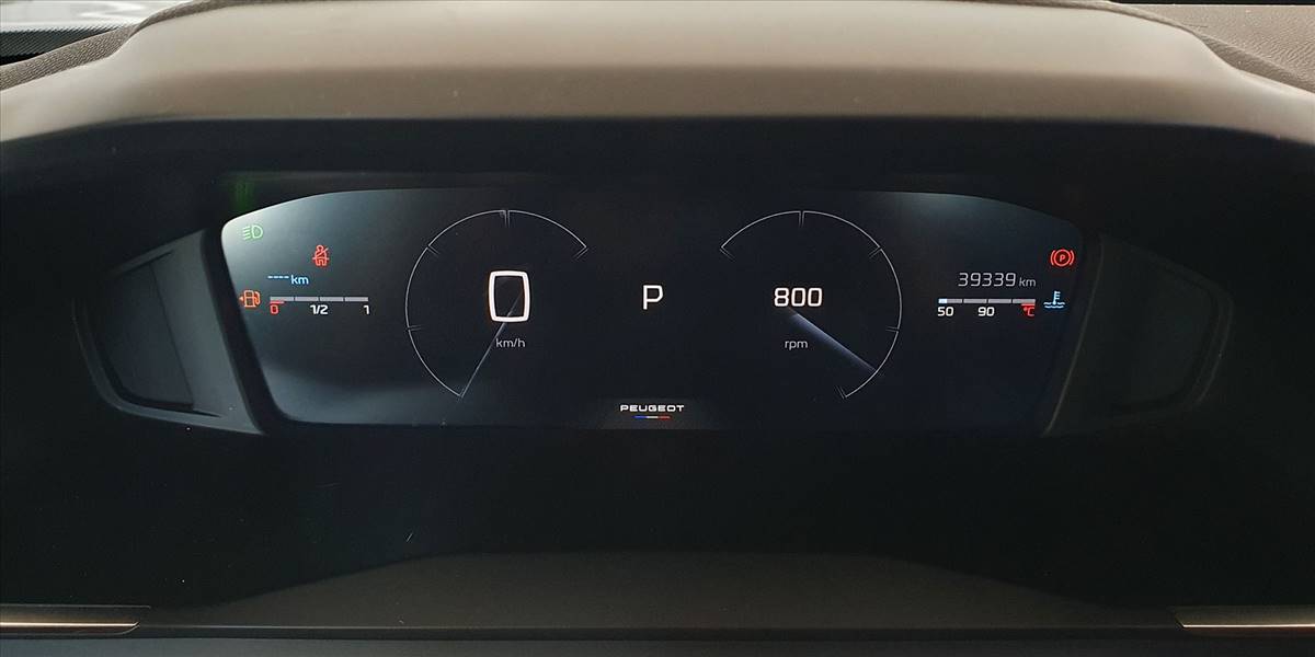 PEUGEOT 2008 BLUE HDI 130 EAT8 1.5 AUT - Imagen 24