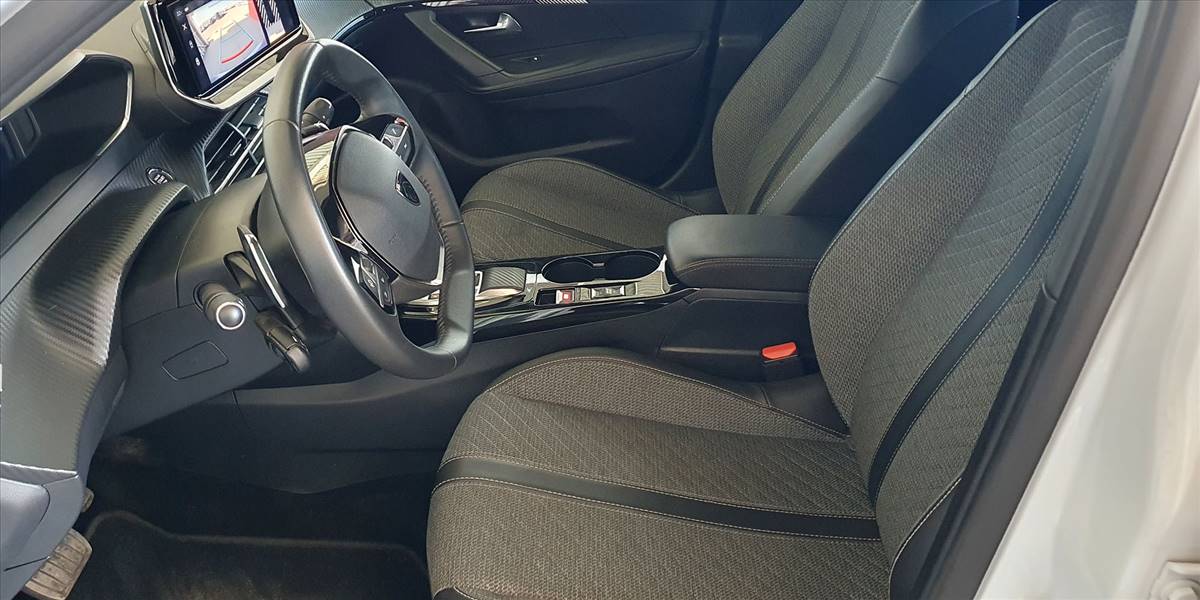 PEUGEOT 2008 BLUE HDI 130 EAT8 1.5 AUT - Imagen 25