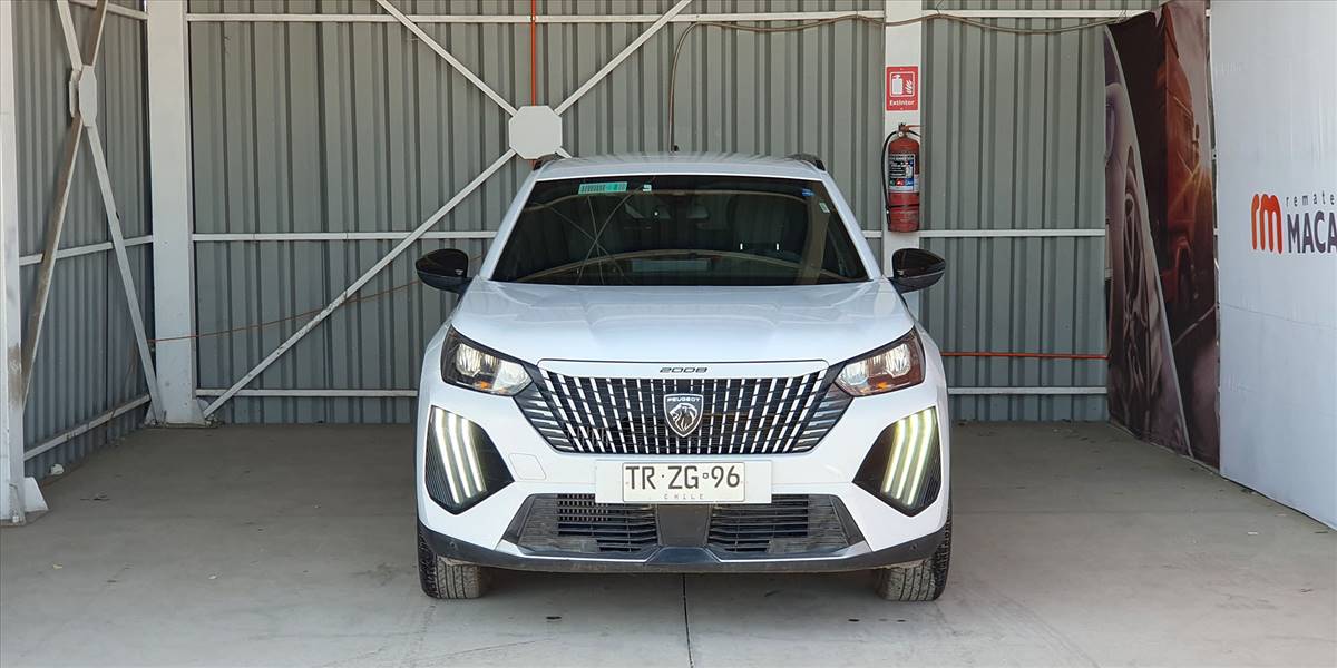PEUGEOT 2008 BLUE HDI 130 EAT8 1.5 AUT - Imagen 9