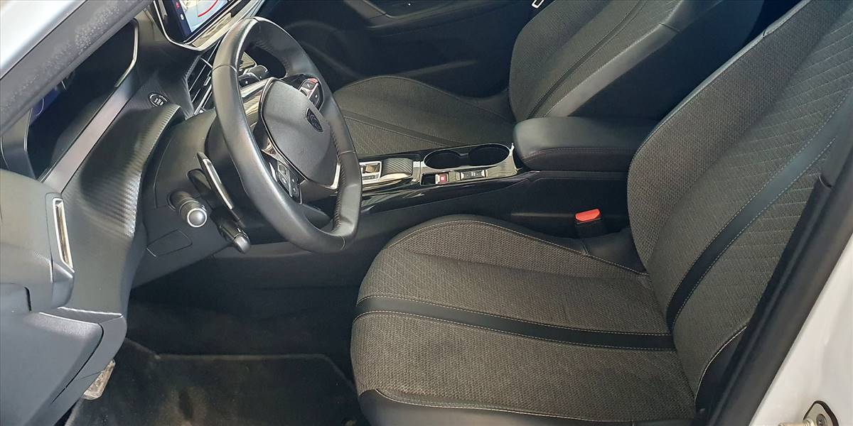 PEUGEOT 2008 BLUE HDI 130 EAT8 1.5 AUT - Imagen 25