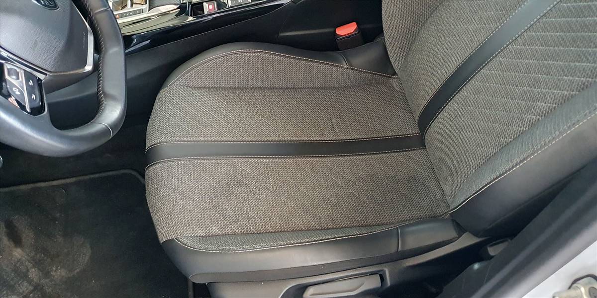 PEUGEOT 2008 BLUE HDI 130 EAT8 1.5 AUT - Imagen 39