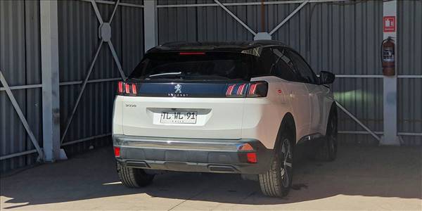 PEUGEOT 3008 BLUE HDI 130 EAT8 1.5 AUT - Imagen 2