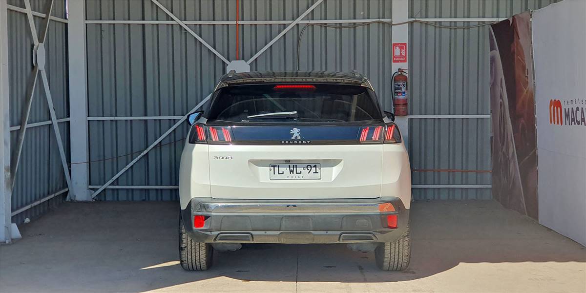 PEUGEOT 3008 BLUE HDI 130 EAT8 1.5 AUT - Imagen 12
