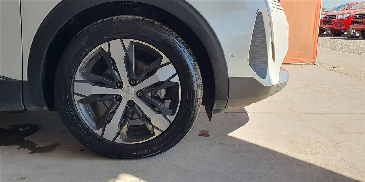 PEUGEOT 3008 BLUE HDI 130 EAT8 1.5 AUT - Imagen 17