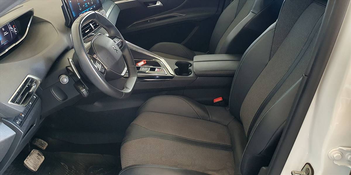PEUGEOT 3008 BLUE HDI 130 EAT8 1.5 AUT - Imagen 25