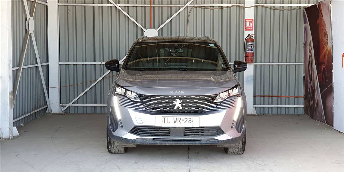 PEUGEOT 3008 BLUE HDI 130 EAT8 1.5 AUT - Imagen 9