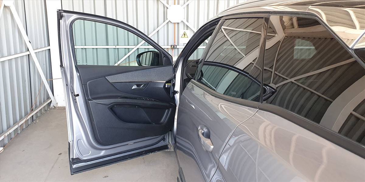 PEUGEOT 3008 BLUE HDI 130 EAT8 1.5 AUT - Imagen 27