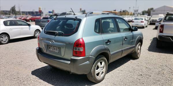 HYUNDAI TUCSON GL 2.0 - Imagen 22