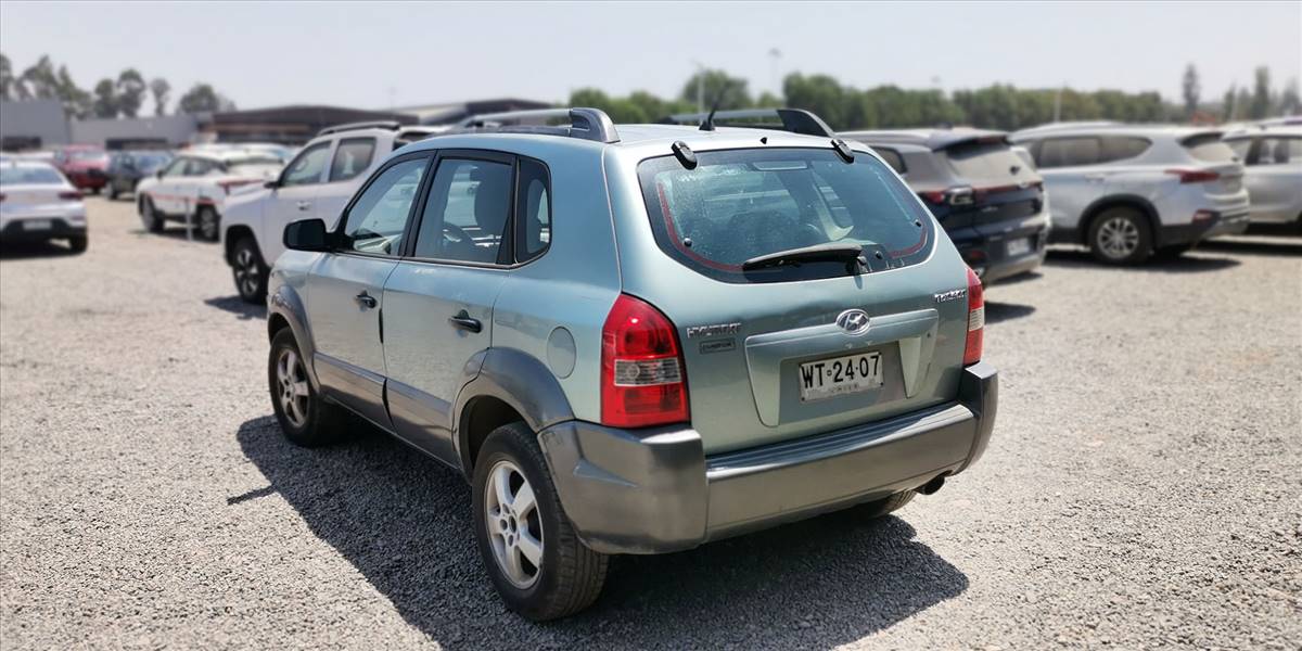 HYUNDAI TUCSON GL 2.0 - Imagen 28