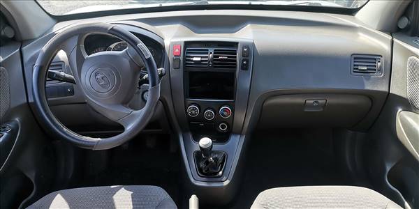 HYUNDAI TUCSON GL 2.0 - Imagen 45