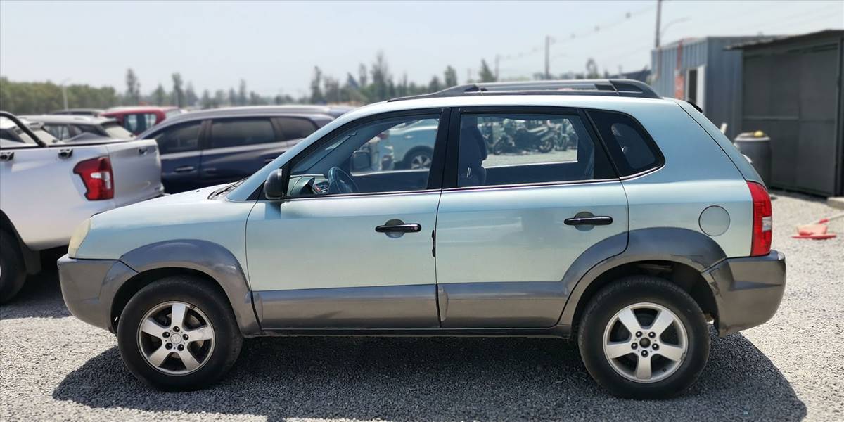 HYUNDAI TUCSON GL 2.0 - Imagen 56