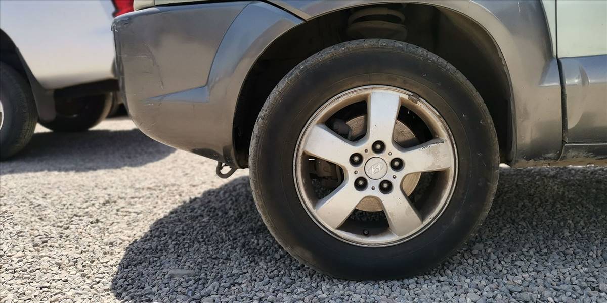 HYUNDAI TUCSON GL 2.0 - Imagen 88