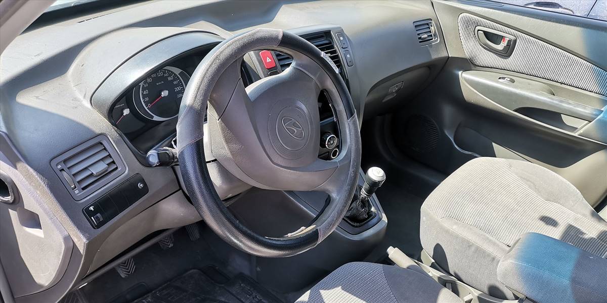 HYUNDAI TUCSON GL 2.0 - Imagen 96