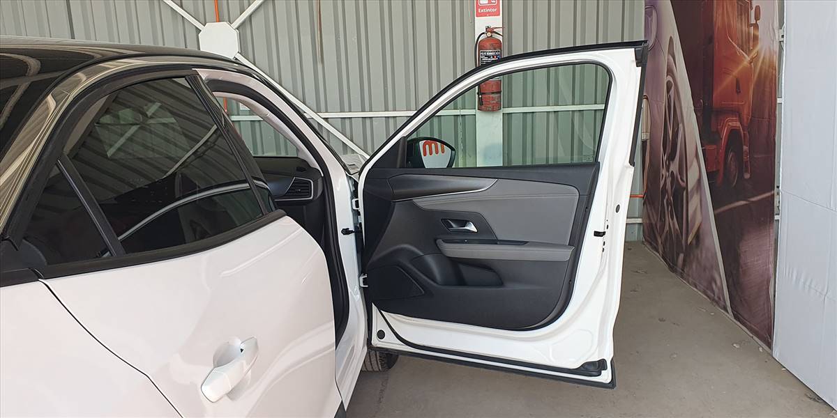 OPEL MOKKA 1.2T AUT - Imagen 31