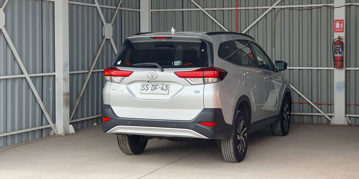 TOYOTA RUSH 4X2 1.5 AUT - Imagen 3