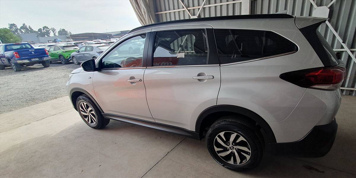 TOYOTA RUSH 4X2 1.5 AUT - Imagen 10