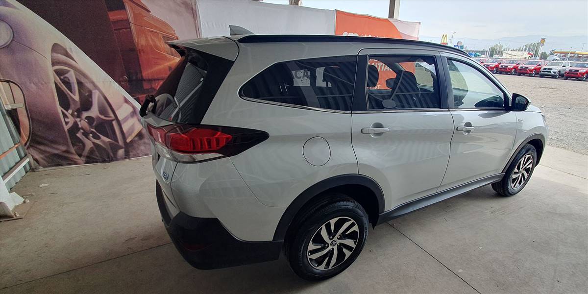 TOYOTA RUSH 4X2 1.5 AUT - Imagen 11
