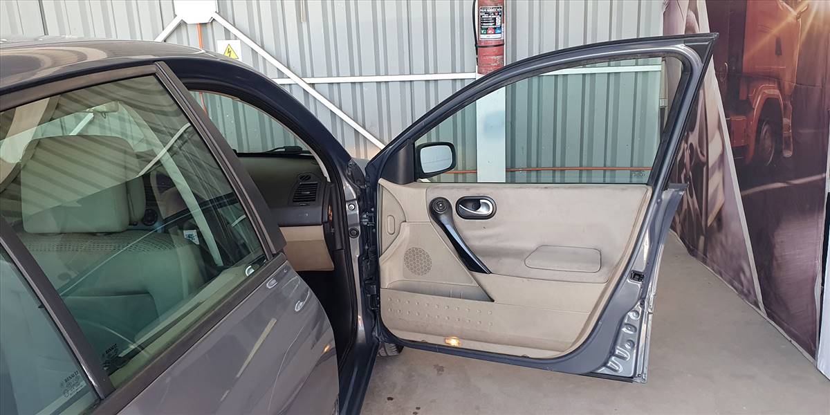 RENAULT MEGANE EXPRESSION 1.6 - Imagen 31