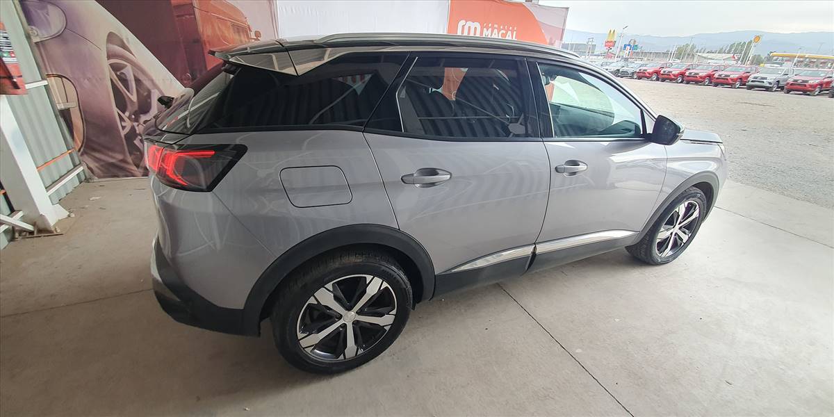 PEUGEOT 3008 BLUE HDI 130 EAT8 1.5 AUT - Imagen 11