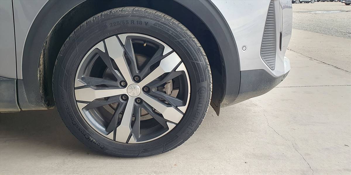 PEUGEOT 3008 BLUE HDI 130 EAT8 1.5 AUT - Imagen 17
