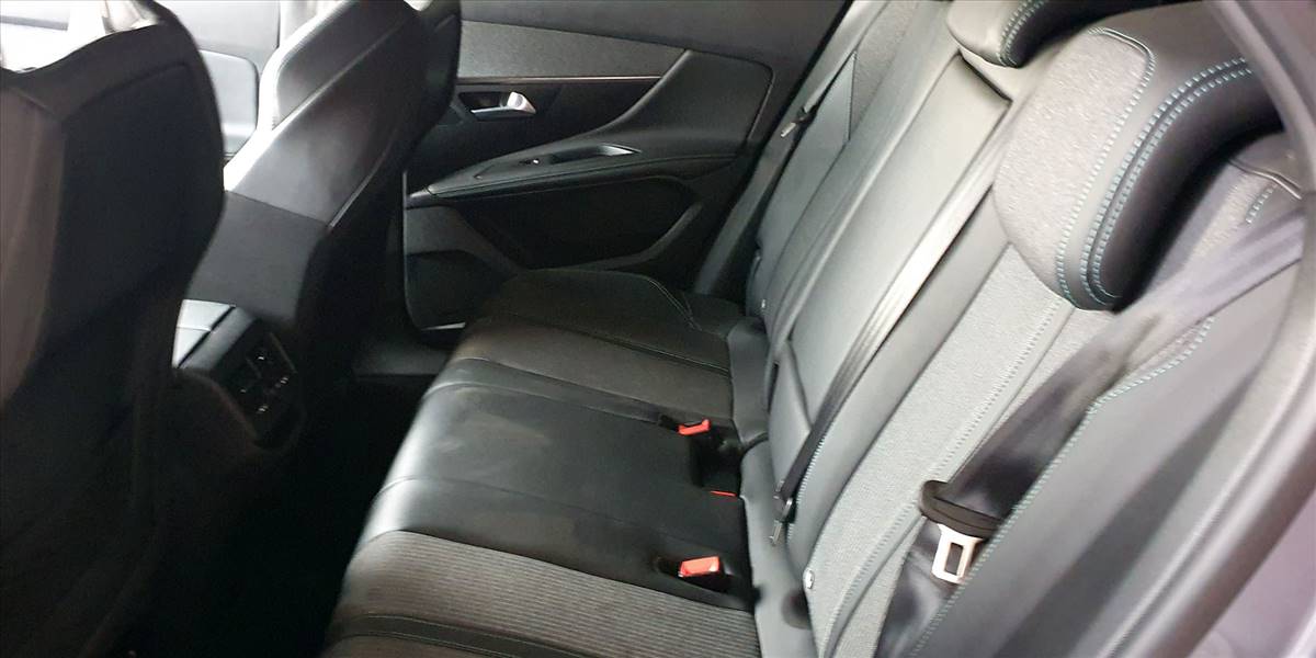 PEUGEOT 3008 BLUE HDI 130 EAT8 1.5 AUT - Imagen 26