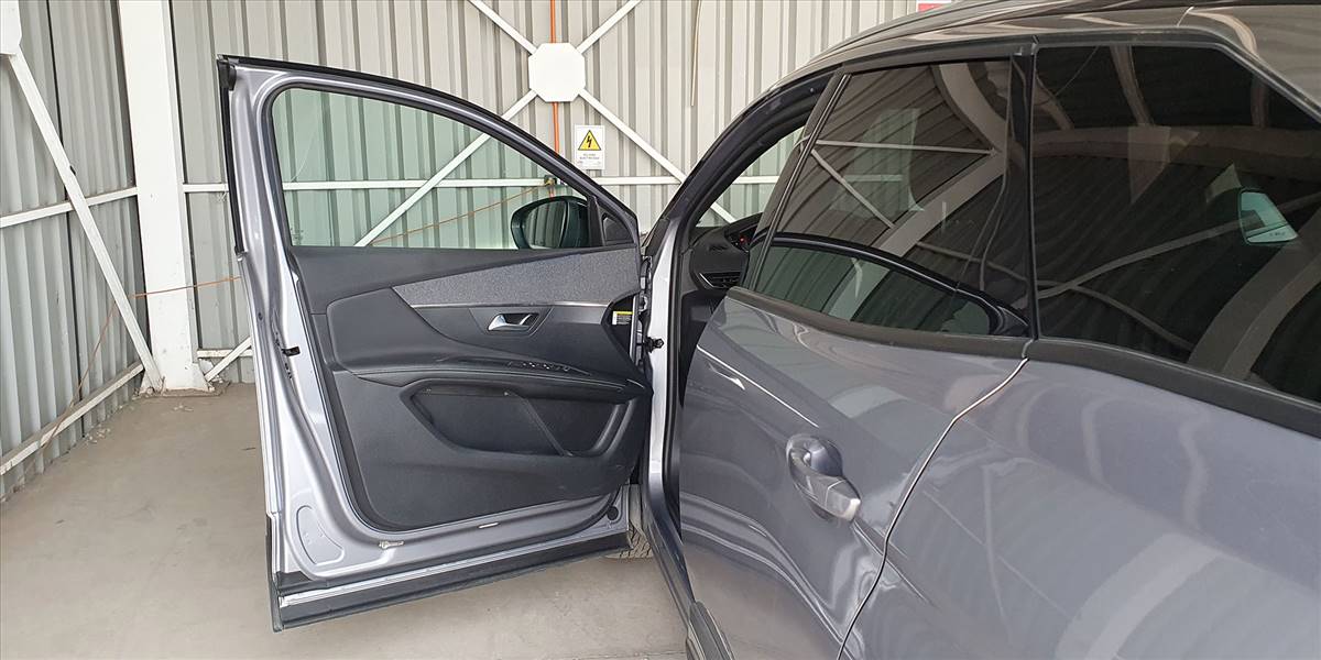 PEUGEOT 3008 BLUE HDI 130 EAT8 1.5 AUT - Imagen 27