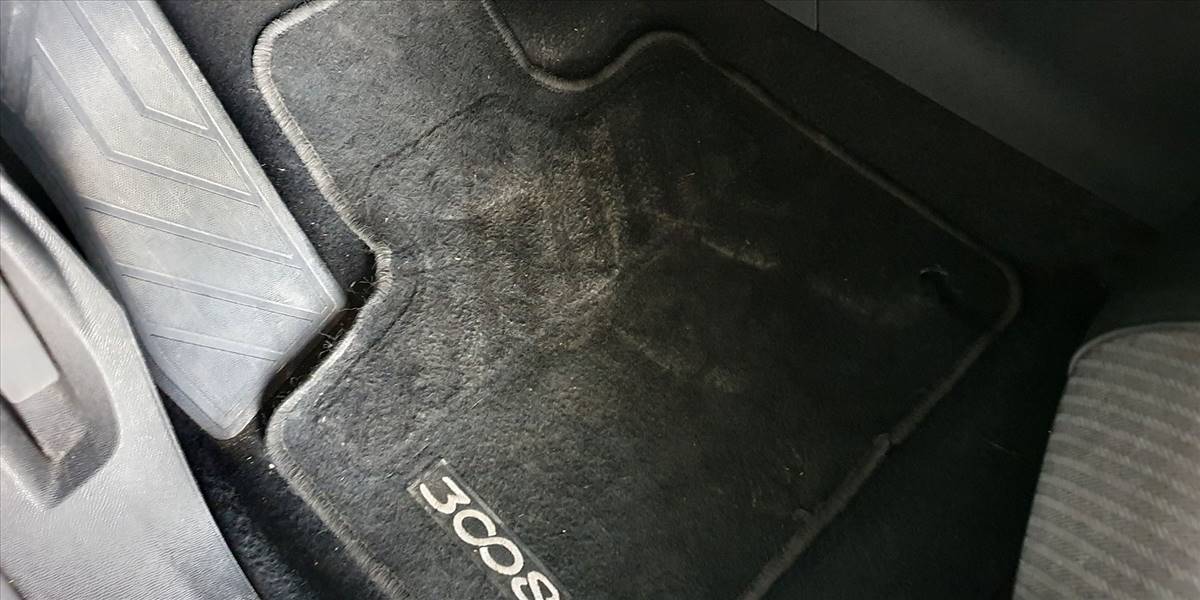 PEUGEOT 3008 BLUE HDI 130 EAT8 1.5 AUT - Imagen 29