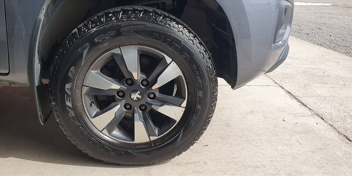 PEUGEOT LANDTREK 4X4 1.9 - Imagen 18