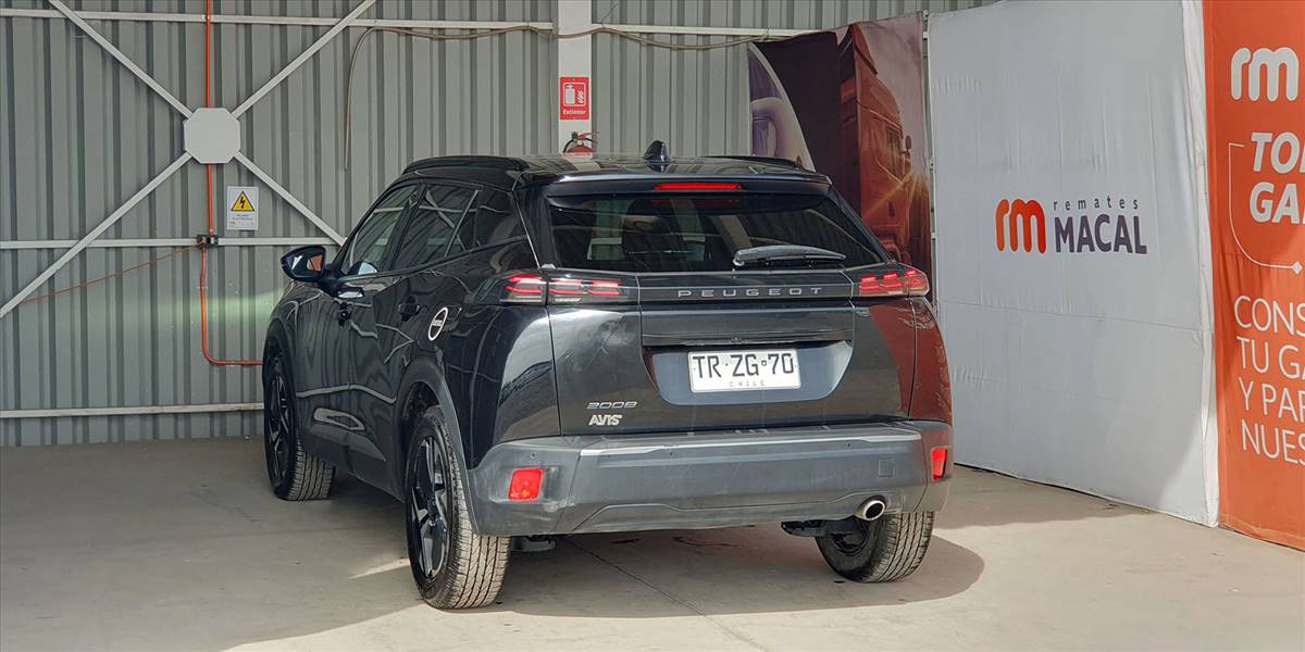 PEUGEOT 2008 BLUE HDI 130 EAT8 1.5 AUT - Imagen 3