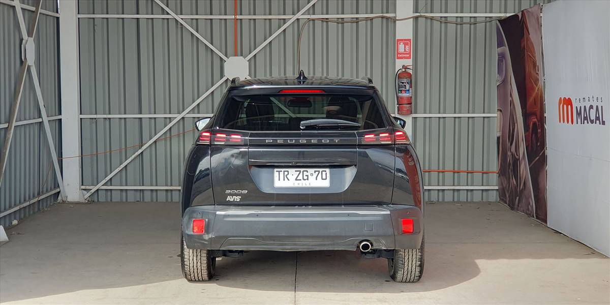 PEUGEOT 2008 BLUE HDI 130 EAT8 1.5 AUT - Imagen 13