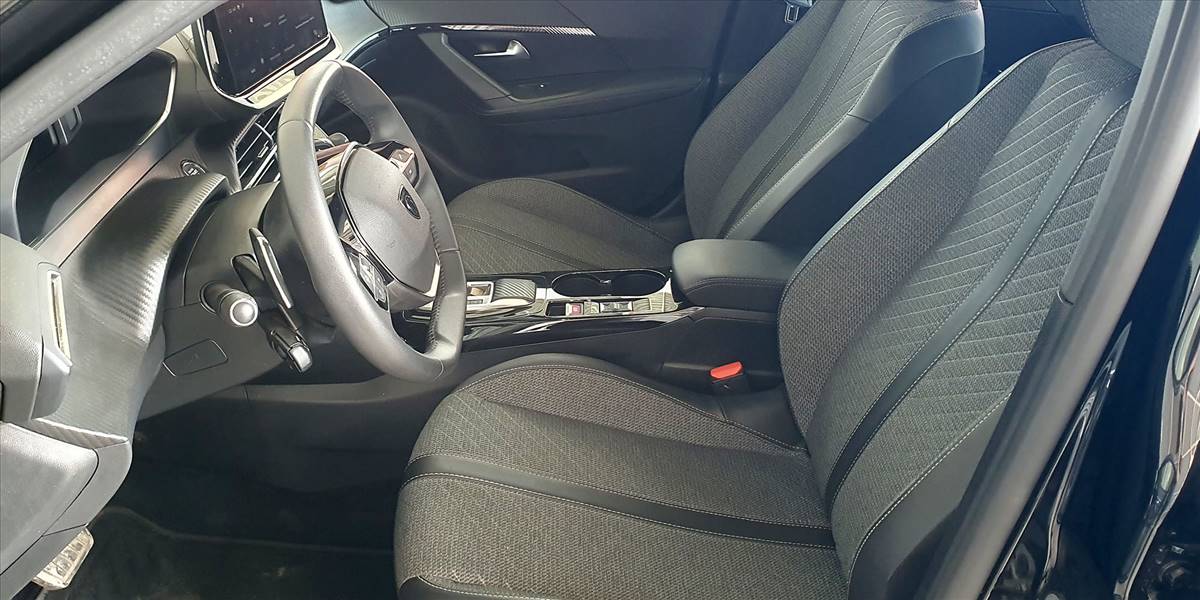 PEUGEOT 2008 BLUE HDI 130 EAT8 1.5 AUT - Imagen 25