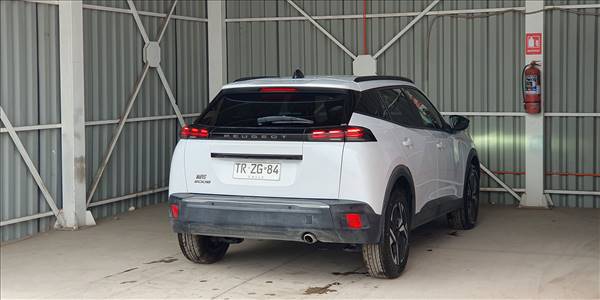 PEUGEOT 2008 BLUE HDI 130 EAT8 1.5 AUT - Imagen 2