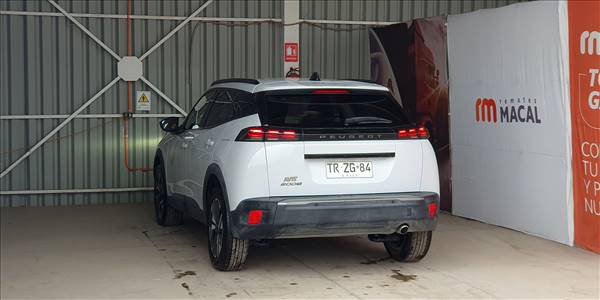 PEUGEOT 2008 BLUE HDI 130 EAT8 1.5 AUT - Imagen 6