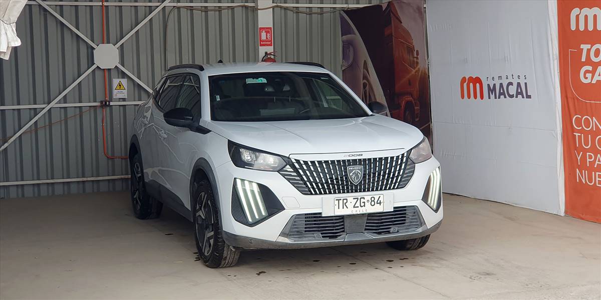 PEUGEOT 2008 BLUE HDI 130 EAT8 1.5 AUT - Imagen 7