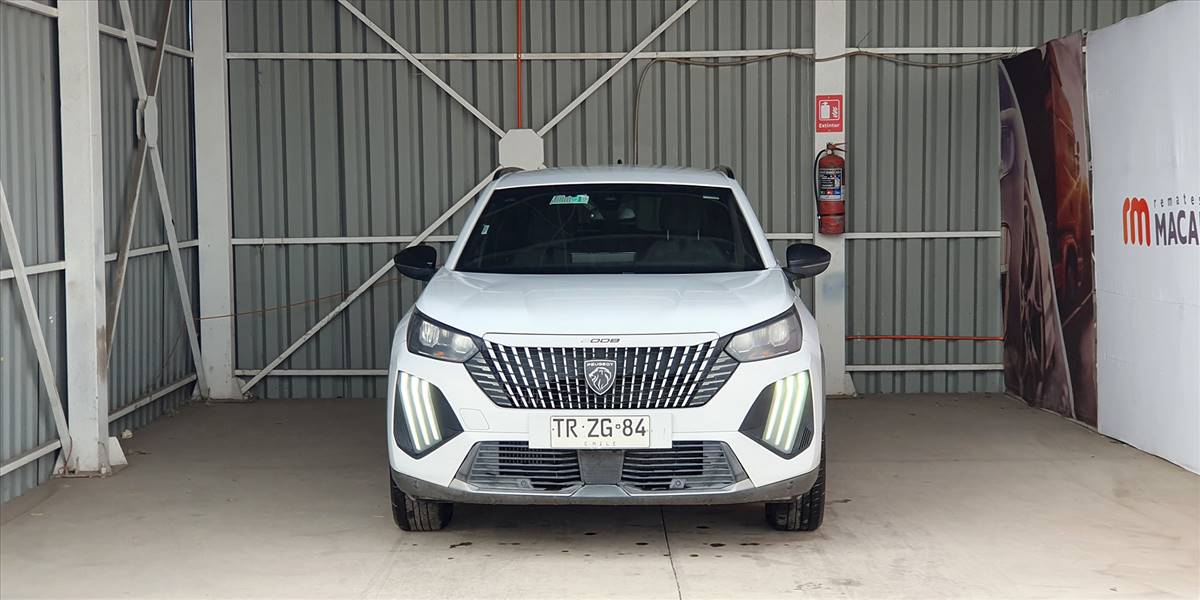 PEUGEOT 2008 BLUE HDI 130 EAT8 1.5 AUT - Imagen 9