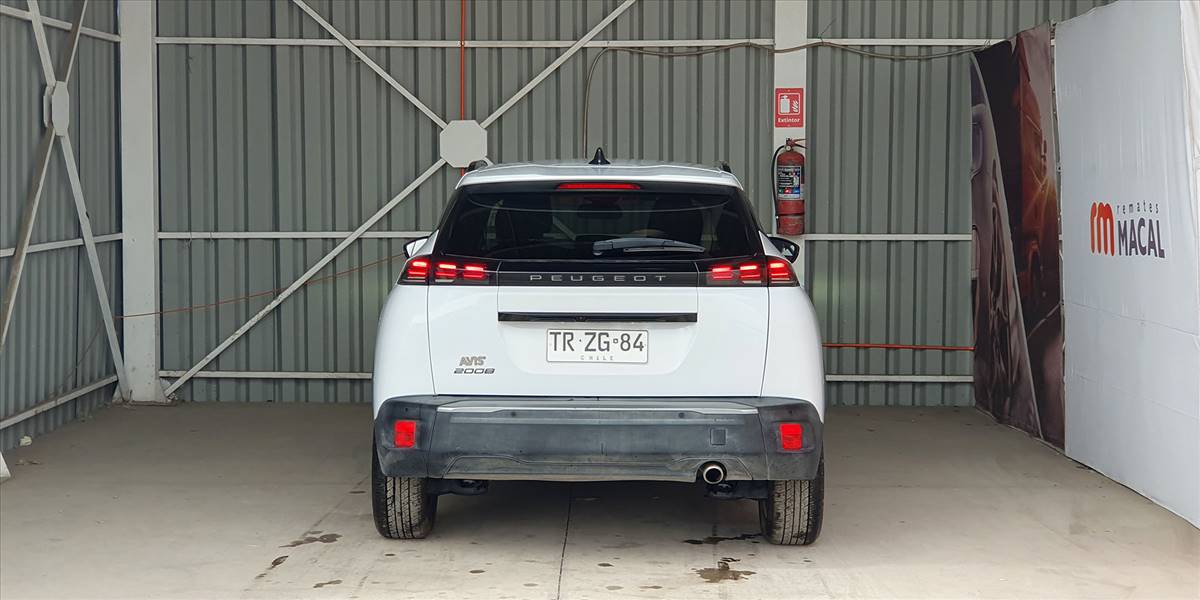 PEUGEOT 2008 BLUE HDI 130 EAT8 1.5 AUT - Imagen 12