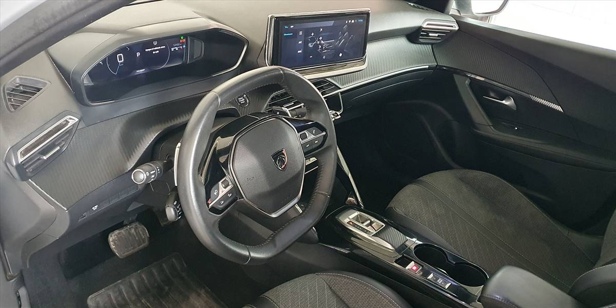 PEUGEOT 2008 BLUE HDI 130 EAT8 1.5 AUT - Imagen 21