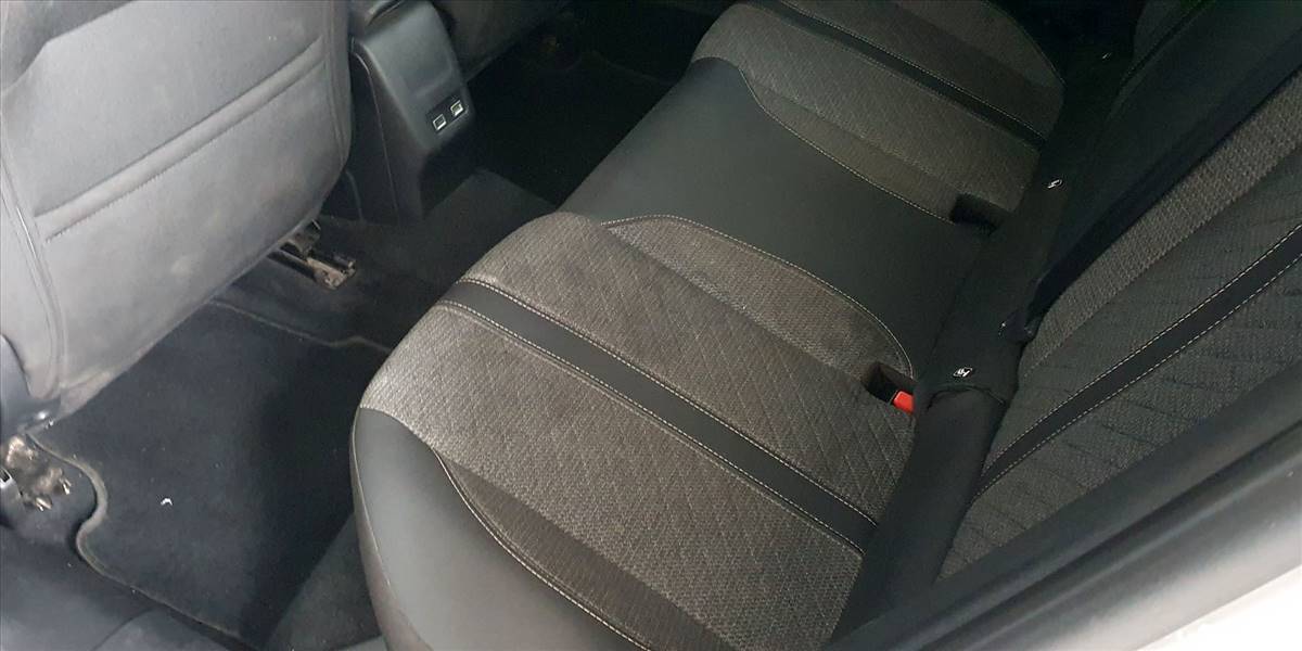 PEUGEOT 2008 BLUE HDI 130 EAT8 1.5 AUT - Imagen 35