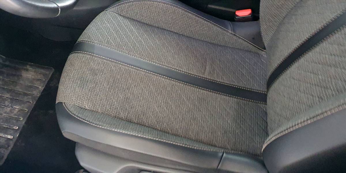 PEUGEOT 2008 BLUE HDI 130 EAT8 1.5 AUT - Imagen 38