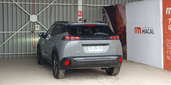 PEUGEOT 2008 BLUE HDI 130 EAT8 1.5 AUT - Imagen 9