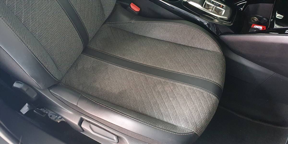PEUGEOT 2008 BLUE HDI 130 EAT8 1.5 AUT - Imagen 38