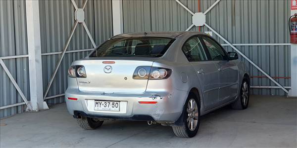 MAZDA 3 1.6 AUT - Imagen 4