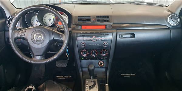 MAZDA 3 1.6 AUT - Imagen 8
