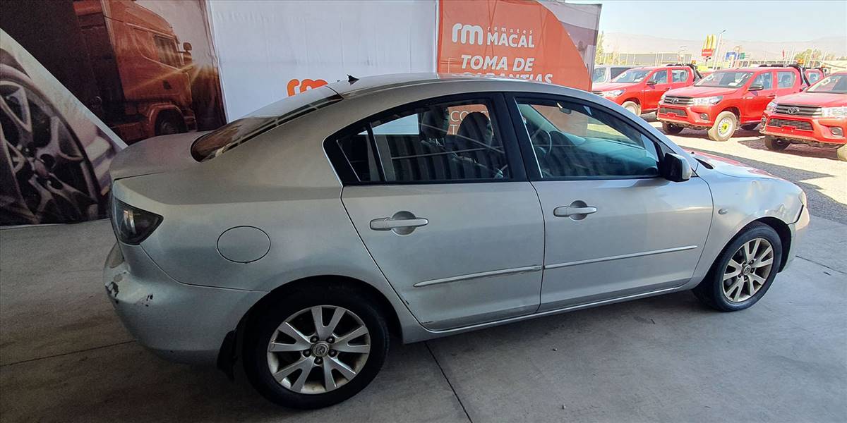 MAZDA 3 1.6 AUT - Imagen 11