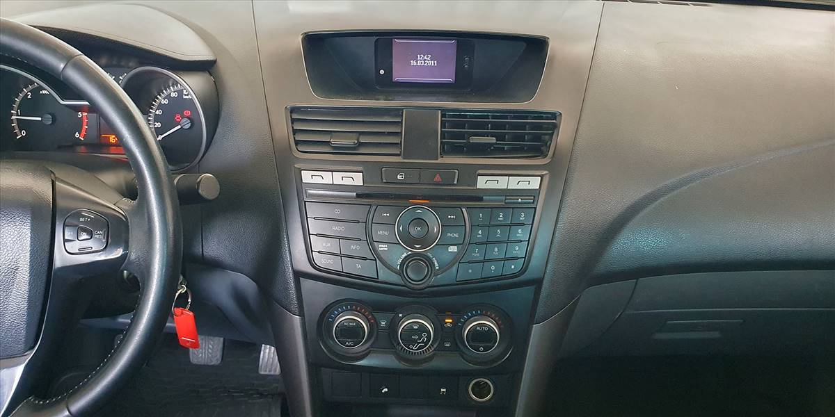 MAZDA BT 50 DCAB 4X4 2.2 - Imagen 26