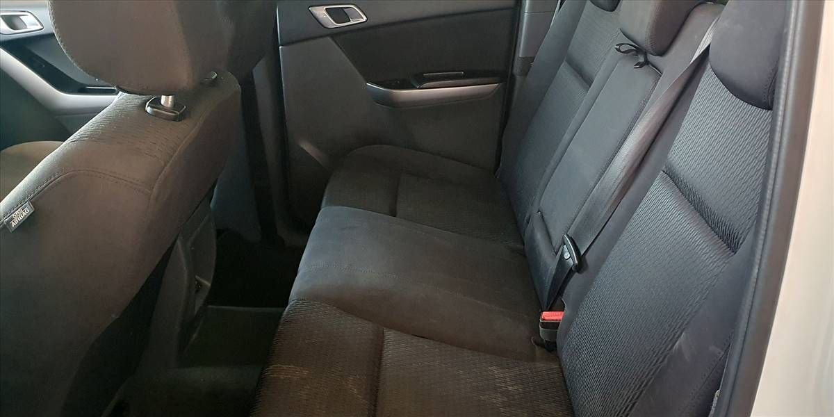 MAZDA BT 50 DCAB 4X4 2.2 - Imagen 29