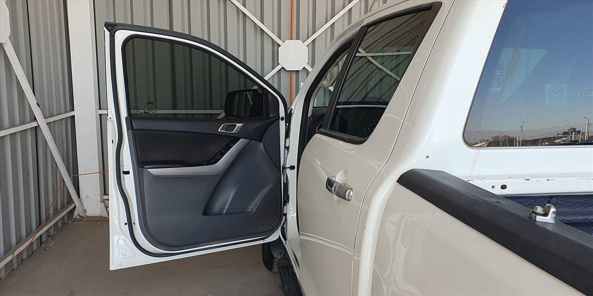 MAZDA BT 50 DCAB 4X4 2.2 - Imagen 30