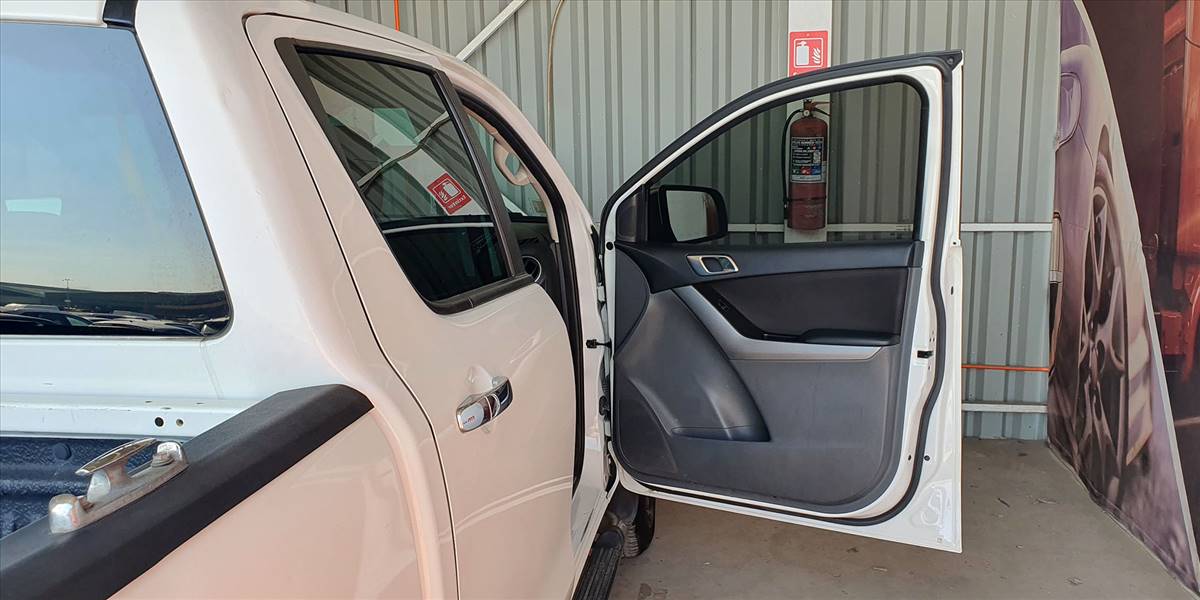 MAZDA BT 50 DCAB 4X4 2.2 - Imagen 31